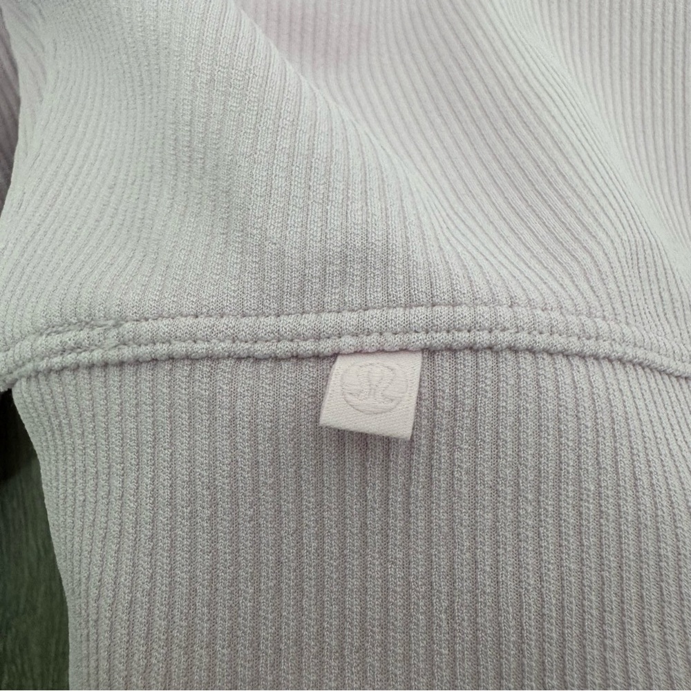 Lululemon Softstreme Perfectly Oversized Cropped Crew Ribbed Relaxed Fit EUC 6 - Picture 6 of 9